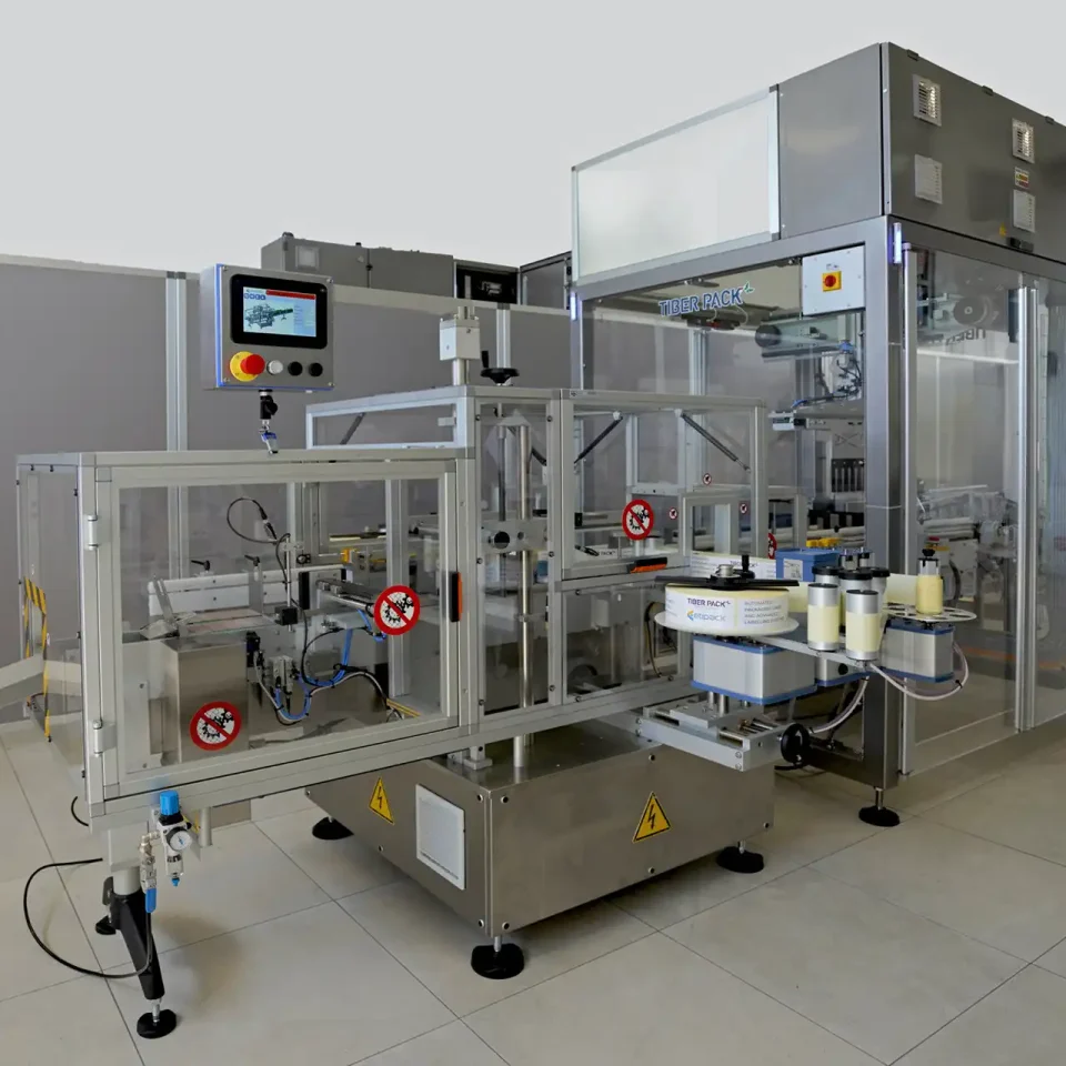 Etikettiermaschine für die Multipack-Etikettierung - bema Etikettiertechnik GmbH